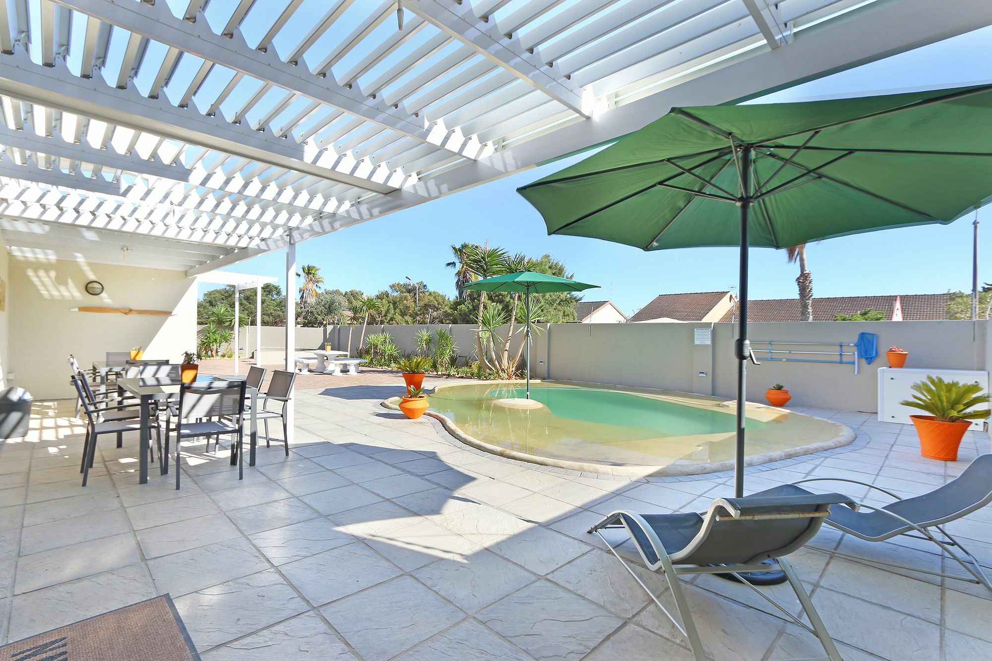 Orange Inn Melkbosstrand Bloubergstrand Exterior foto